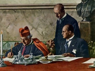 11 лютого 1929 року підписано Латеранські угоди, за якими утворено державу Ватикан