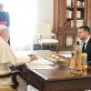 Зеленський подякував Папі Римському за молитву про мир на Донбасі