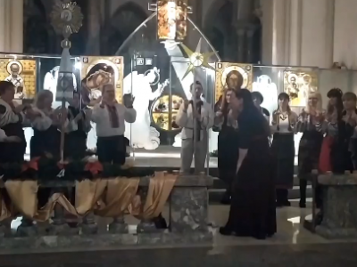 Концерт Розколяди хору DivinoAmore при церкві святого Климентія Папи у м. Львові