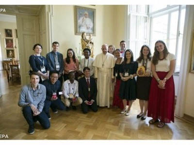 Лист Папи Франциска до молоді світу з нагоди наступного Синоду Єпископів