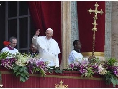 Великоднє послання Папи Франциска Urbi et Orbi 2015 року
